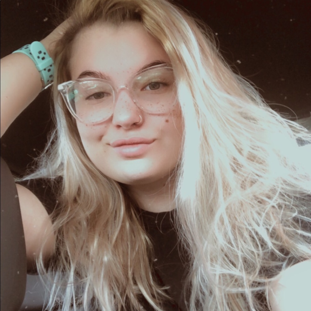 Meet your Posher, Rachel-ann